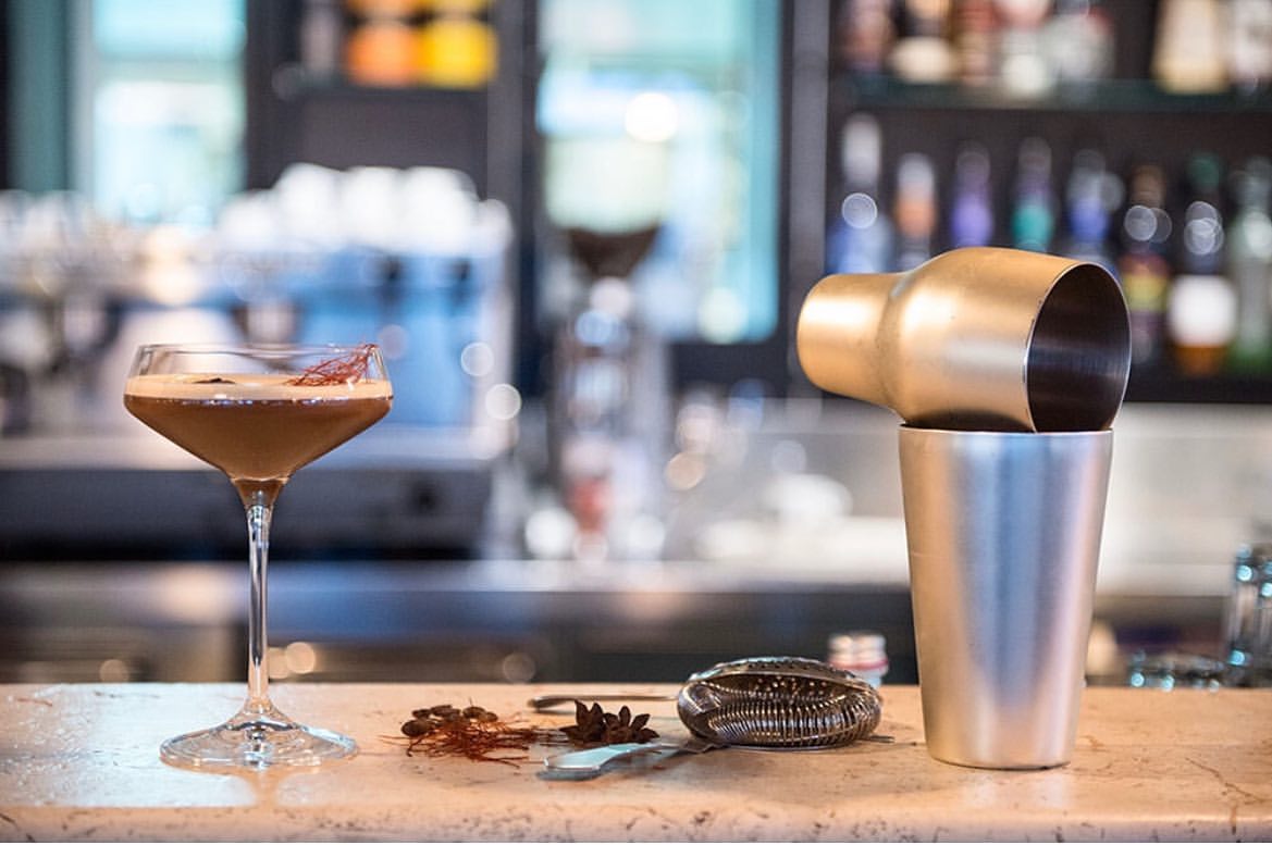 Barman incredibili e dove trovarli.
.
Tutti i giorni, per un caffè, per la colazione o per un drink!