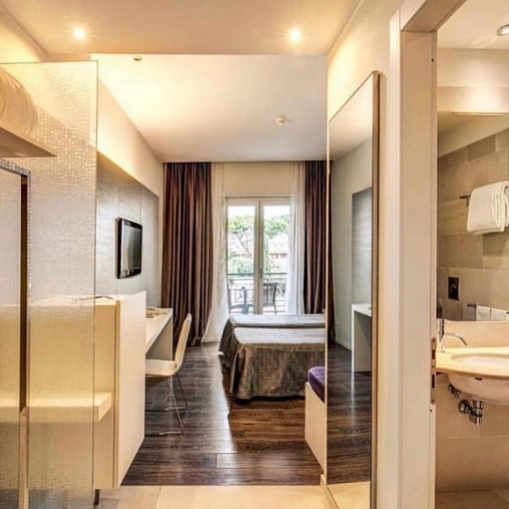 La perfetta armonia delle nostre superior room
.
.
.
#fiumicinoairport #fiumicinoaeroporto #isolasac