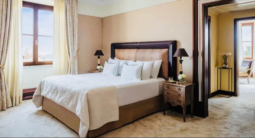 🩵We are in The Junior Terrace Suite with Jacuzzi at the Anantara Palazzo Naiadi Rome Hotel is a 68-