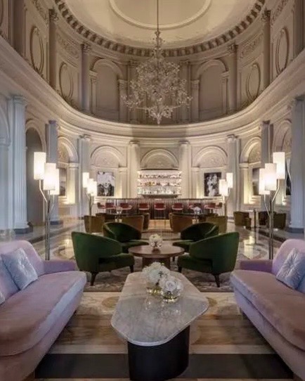 Rome is calling, and Anantara Palazzo Naiadi is answering. Right on Piazza della Repubblica, this is