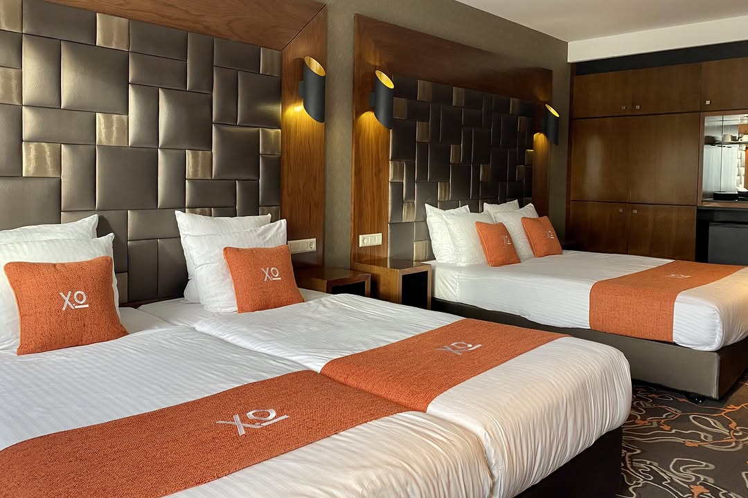 Discover comfort and style at XO Hotels Park West! 
Perfect for families or groups, our spacious Qua