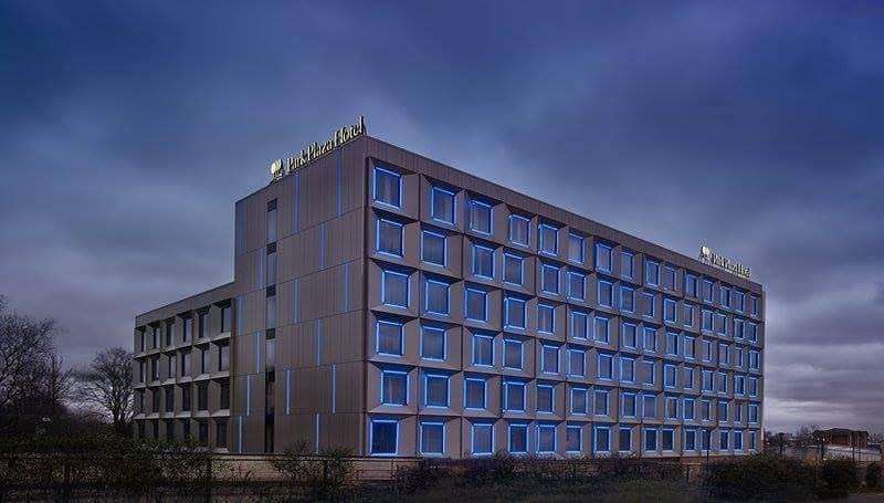 Ideally situated for exploring Central London, Park Plaza London Park Royal offers 212 hotel rooms, 