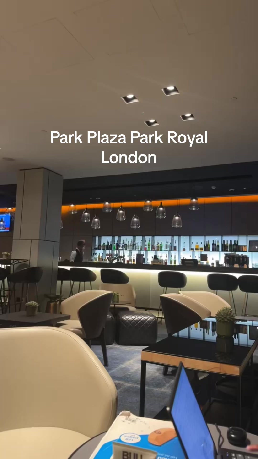 Park Plaza Superior King Room 😍#london #hotelroom