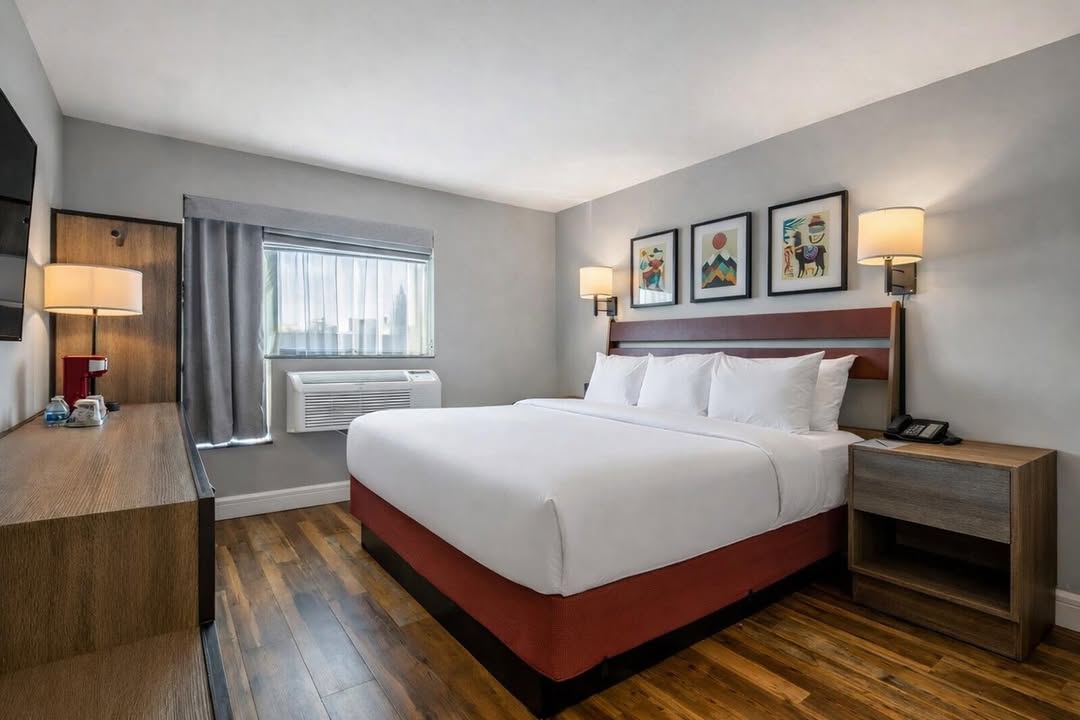 Love your sleep? We speak your language 😴❤️

At The Lodge Red Hook, you’ll find 6 room types with k
