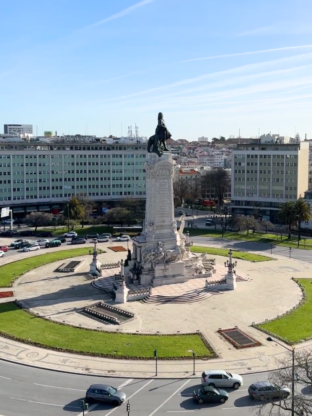 Have you ever imagined waking up to this view? 🌤️
Located on the top floor of the hotel, the HF Fén