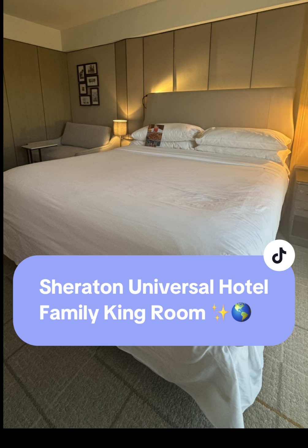 ✨ Stay right by the action! ✨ The Family King Room at Sheraton Universal Hotel puts you just a 10-mi