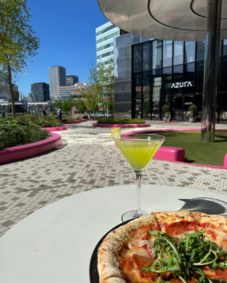 Sun’s out, slices up. 🍕☀️ 

There’s no better way to enjoy May in Amsterdam than with a fresh pizza