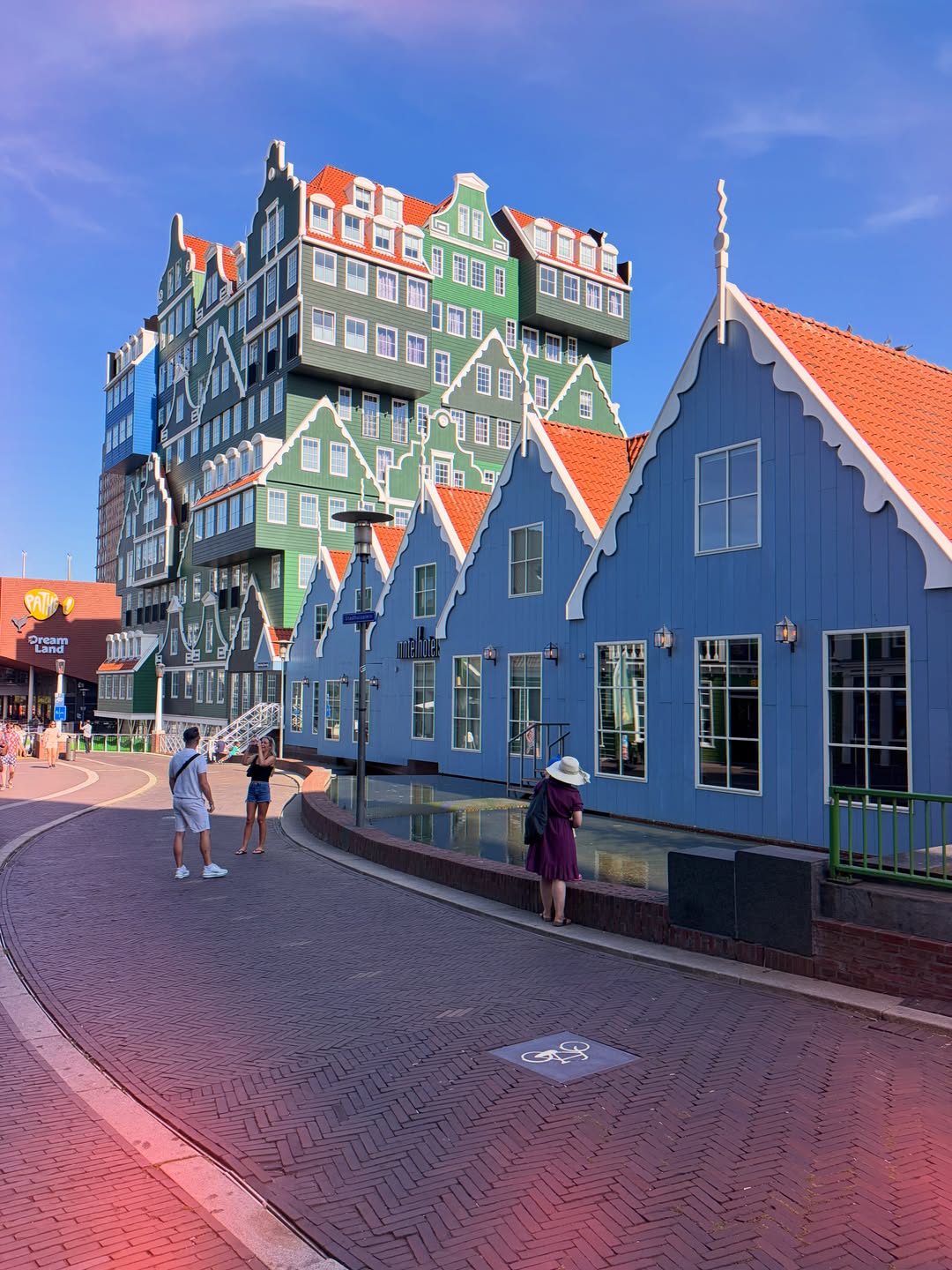 Gitina da Amsterdam: Zaandam + Marken con la peggior luce ever 😅🤪
(meaning: adorabili ma in foto n