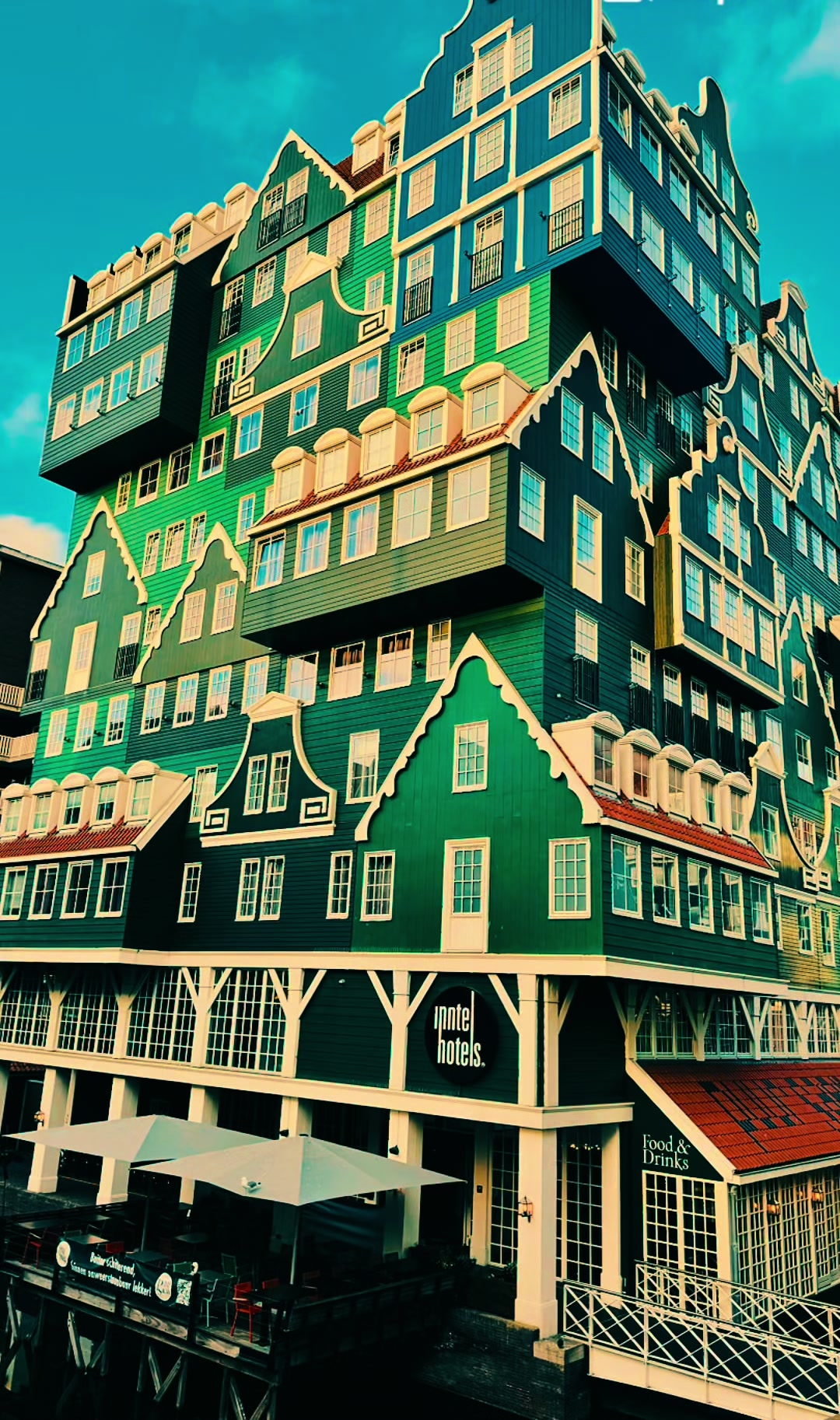 📍 Inntel Hotels Amsterdam Zaandam
The LEGO looking hotel in Zaandam.
#zaandam #inntelhotel #netherl