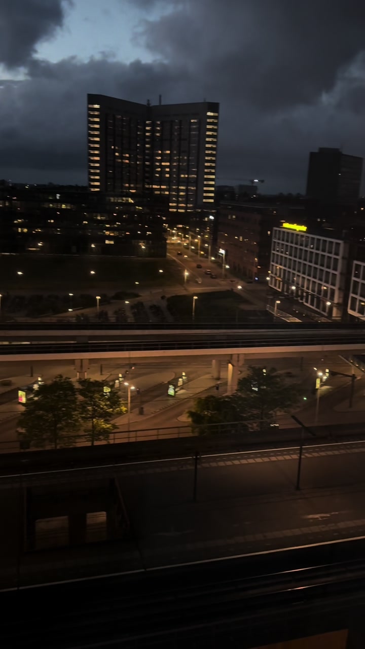 View from hotel room #amsterdam #holidayinnexpressamsterdam #netherlands #fyp