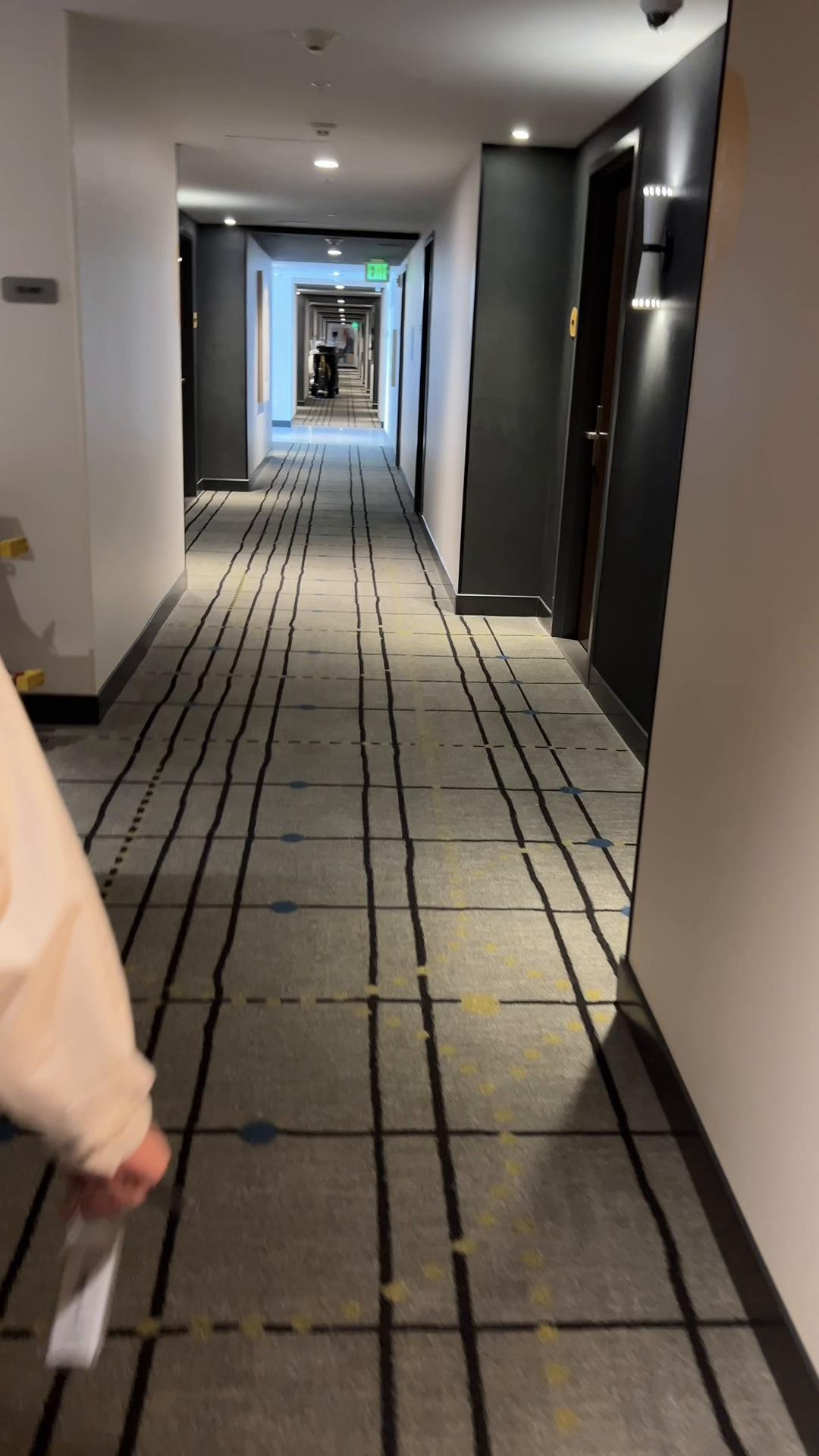 Can’t go into a #hotel without checking out the guest rooms. I’m at the #HiltonBuenaPark #creatorsea