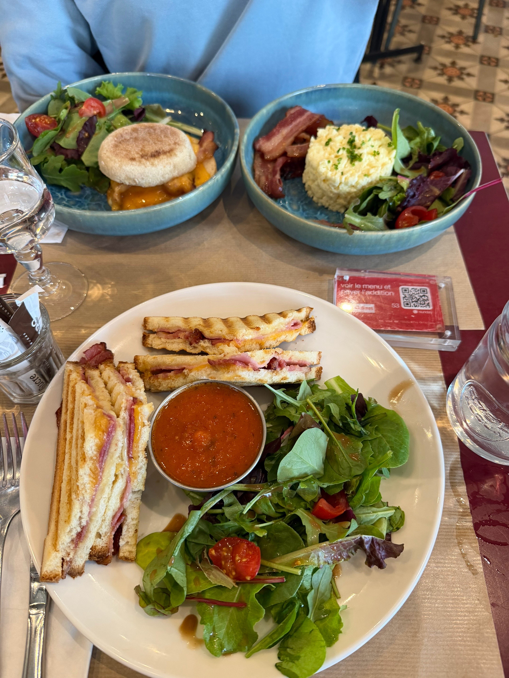 📍Youpi Brunch- Chez Gladines Les Halles, 11 Rue des Halles, 75001 Paris

#paris #france #sortirapar