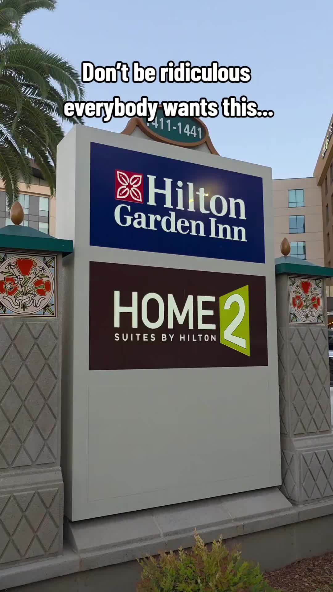 Don’t be ridiculous, everybody wants this — a Disneyland-area hotel that’s walkable, includes free b
