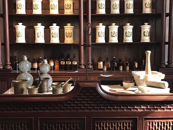 Museums... #pharmacymuseum #precolumbianartmuseum #incredibleartcollection #hotelmuseospacasasantodo