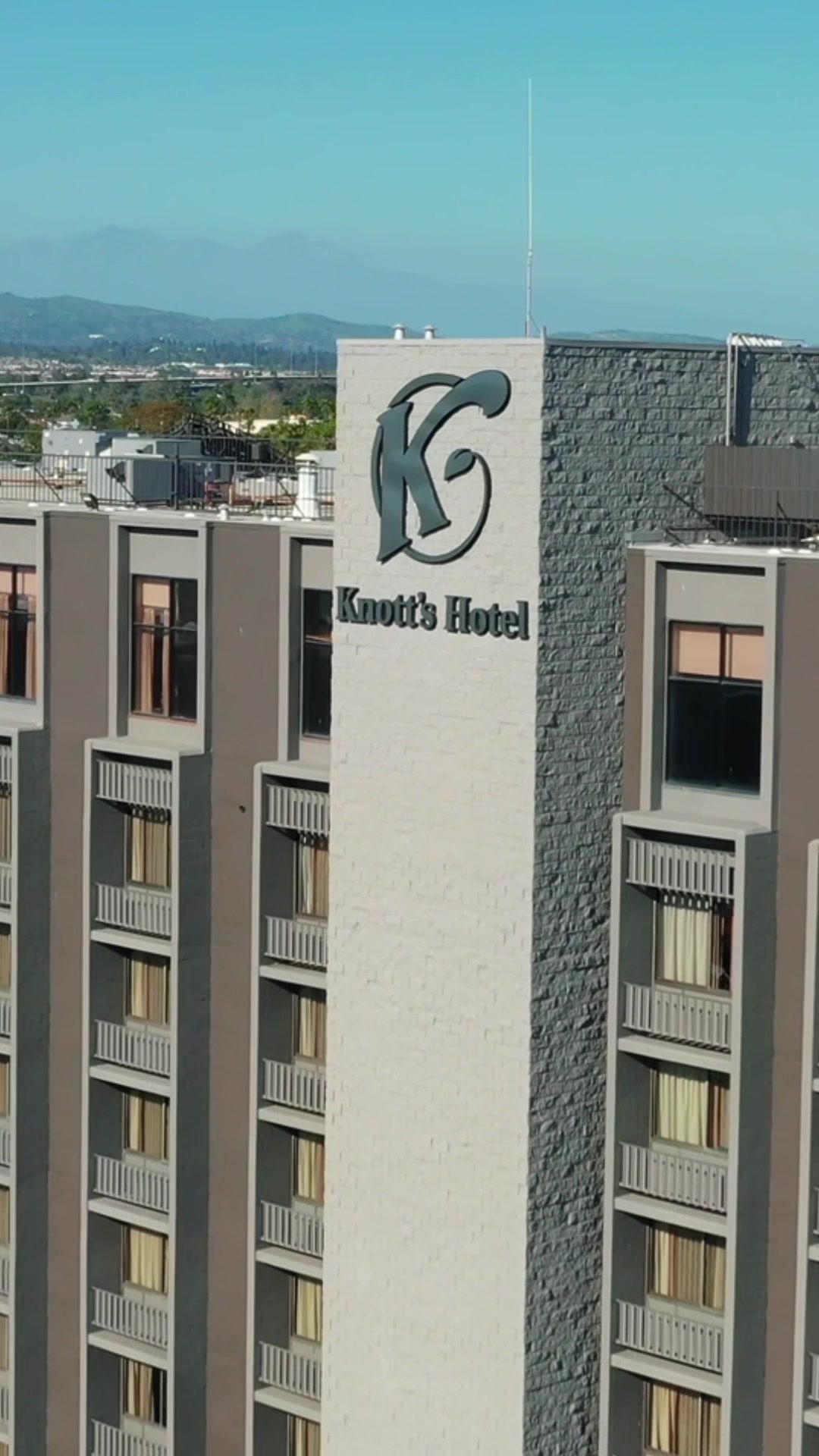 Knott's Hotel photo 4