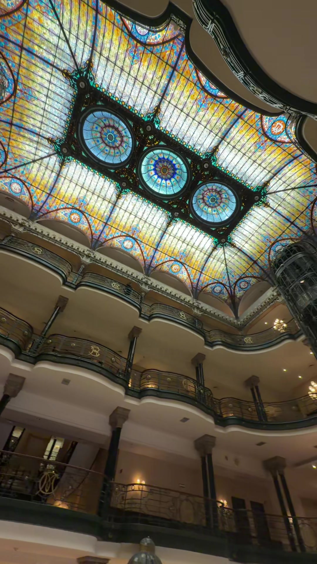 Dancing inside The Gran Hotel CDMX Zocalo view #ciudaddemexico #travel #traveltiktok #hotel #granhot