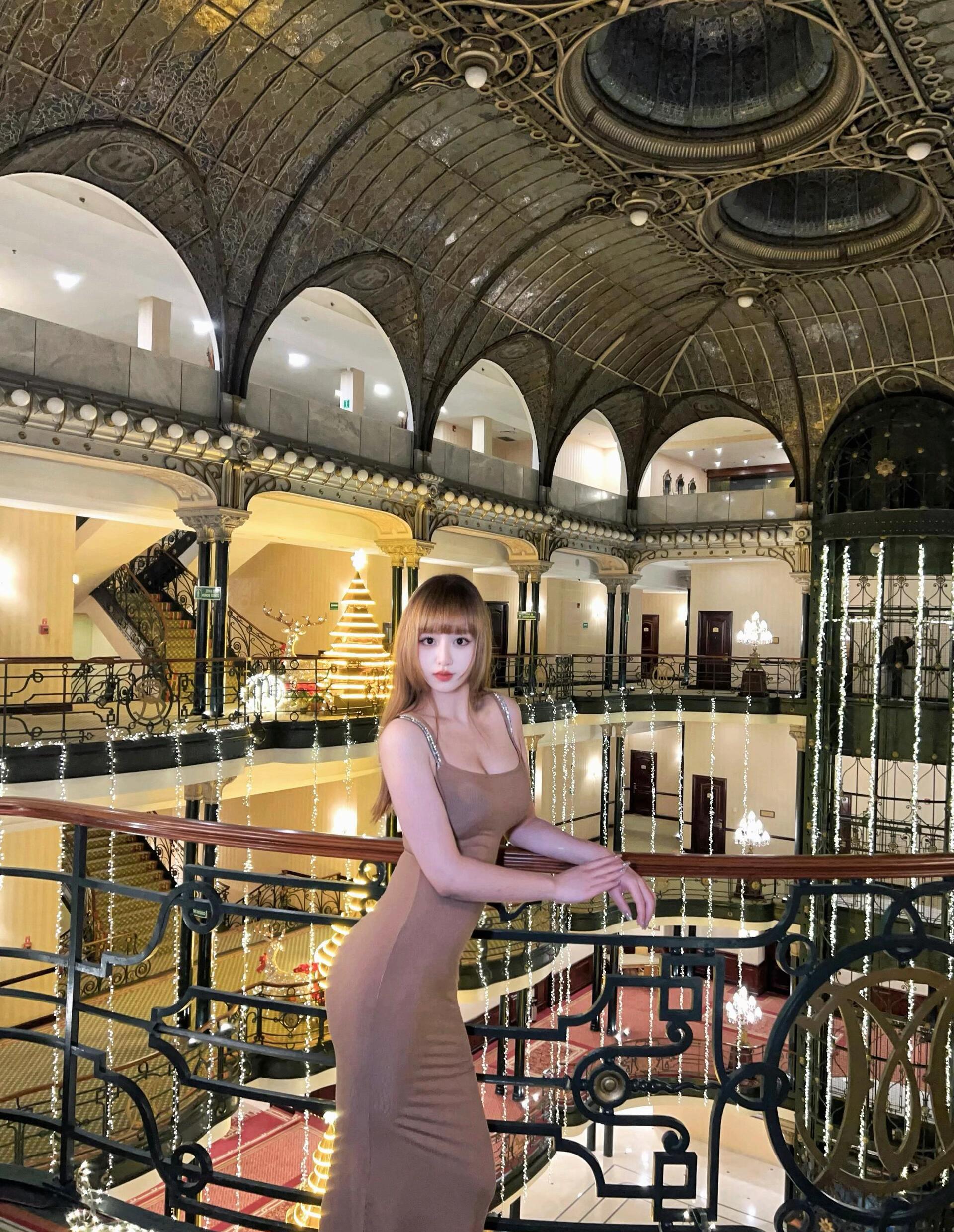 Gran Hotel Ciudad de Mexico, a filming location for Spectre in James Bond films, is located in the Z