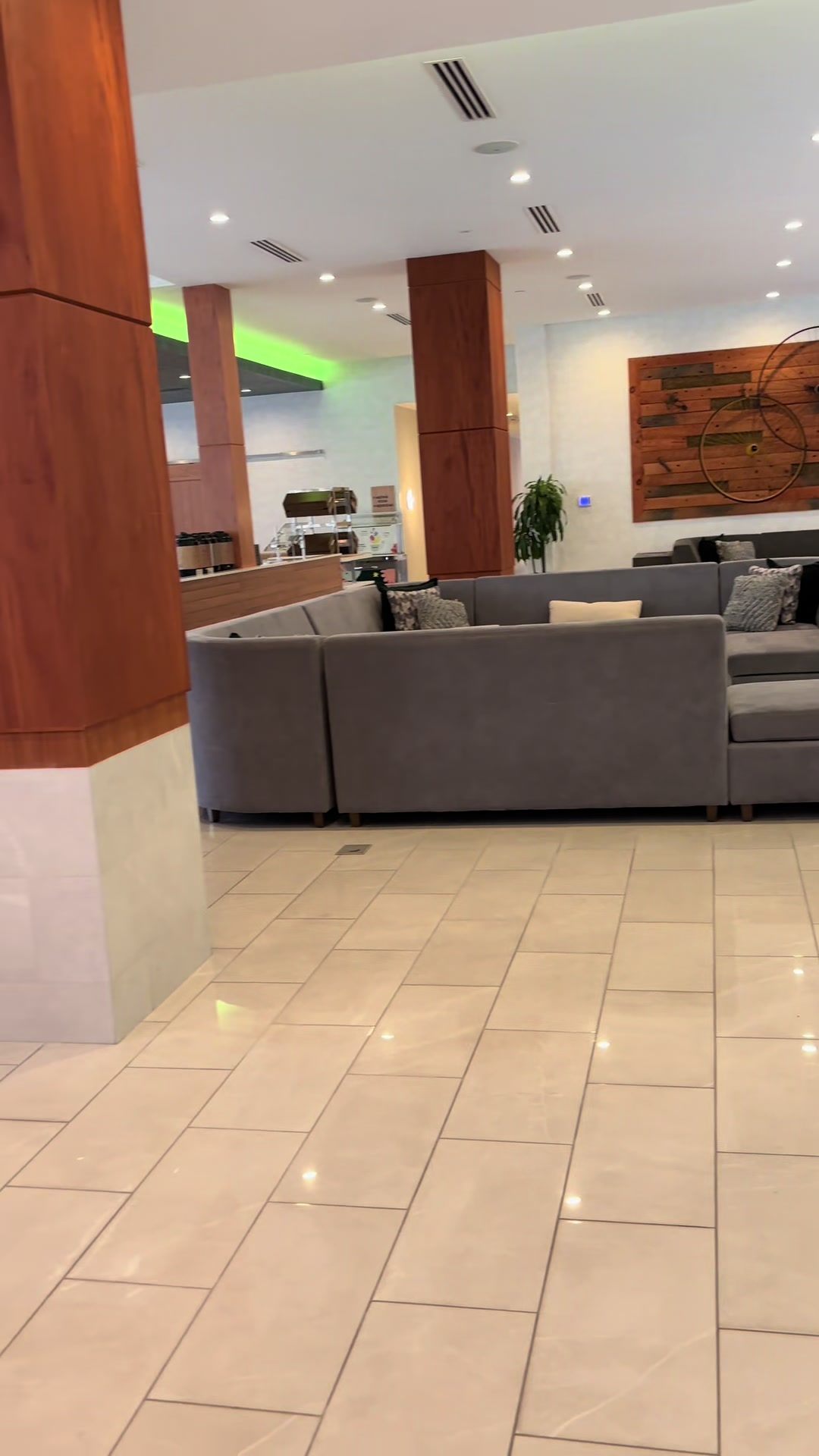 Element by Marriott 

One bedroom suite 

Concourse club located on the rooftop . 

#tiktokgogrow #f
