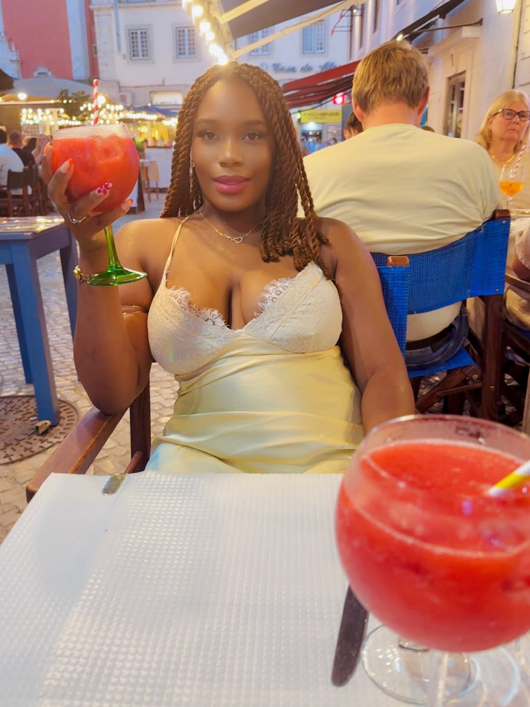 #lisbonportugal #listonrestaurant #vipexecutiveedenaparthotel #prettywomen #africanwomenwithstyle