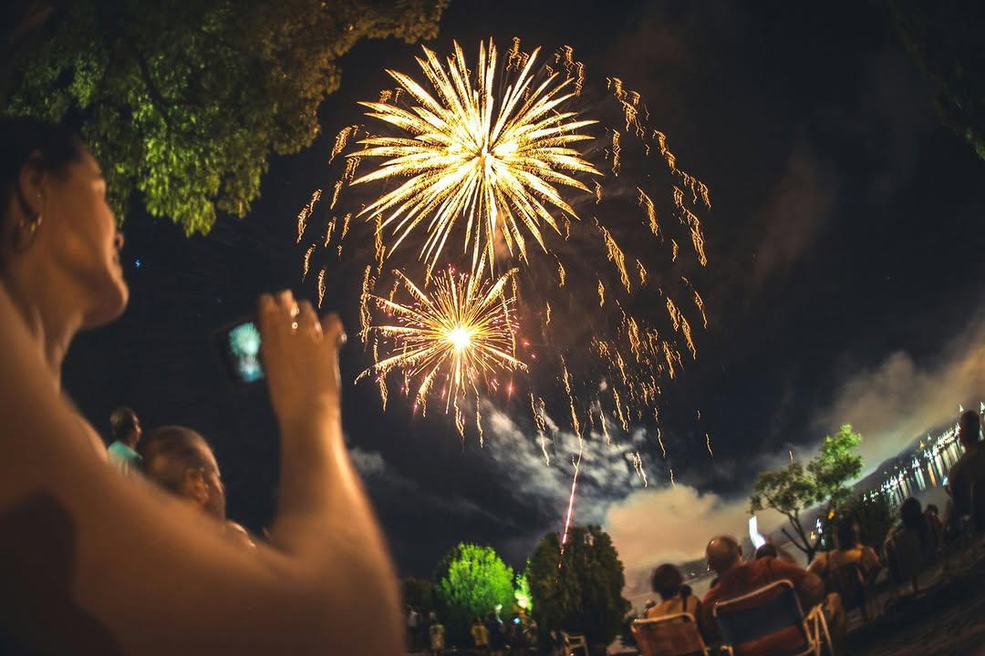 Celebrate Independence Day in Costa Mesa 🎆🇺🇸

Just minutes from Costa Mesa Marriott, the City of 