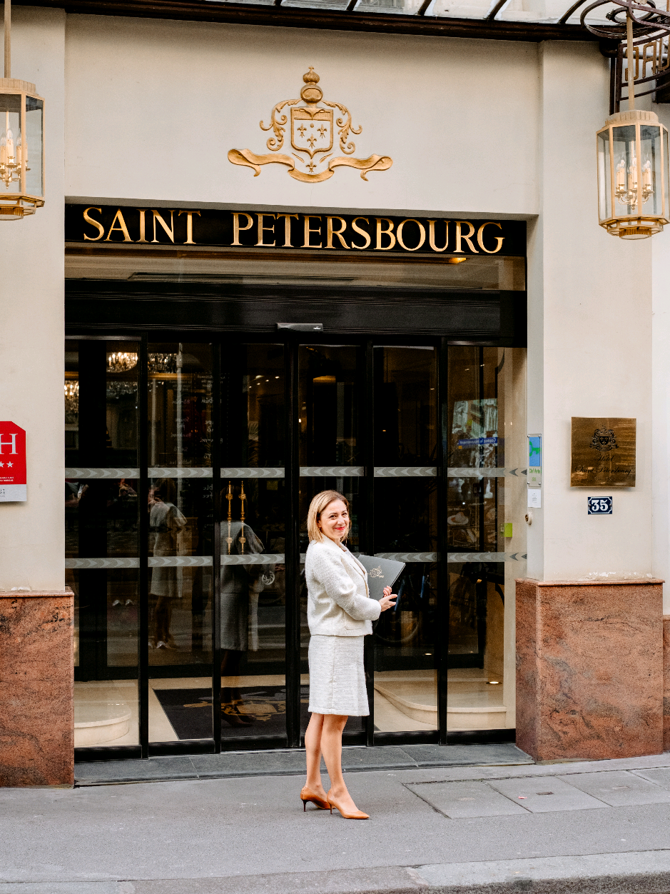 Un petit aperçu du Saint-Pétersbourg, entre élégance, calme et vue sur l’Opéra ✨
–
A little glimpse 