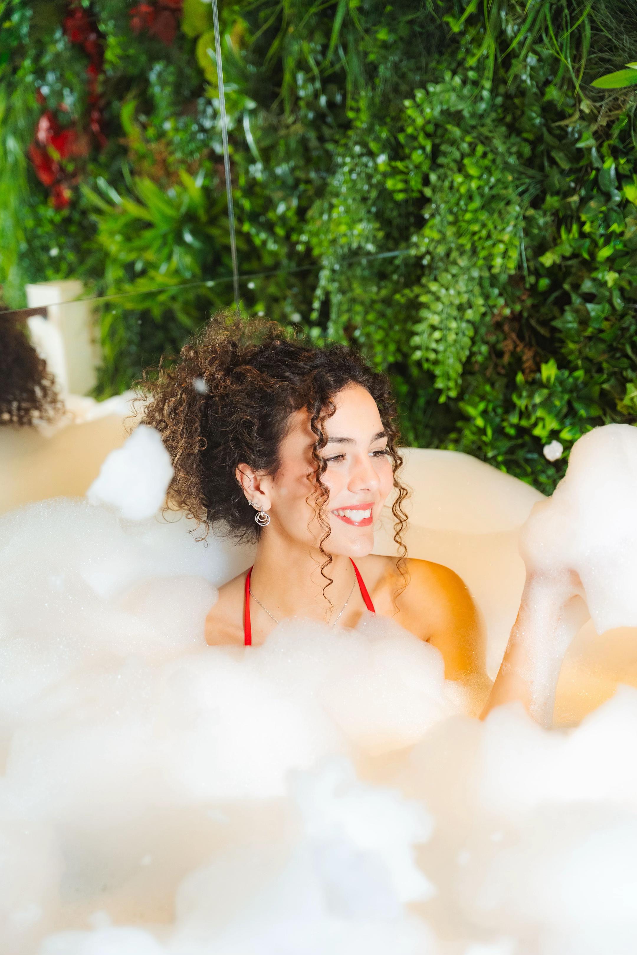 Come spend a Parisian weekend at Hôtel Saint-Pétersbourg ✨
Slow mornings, room service, shopping bre