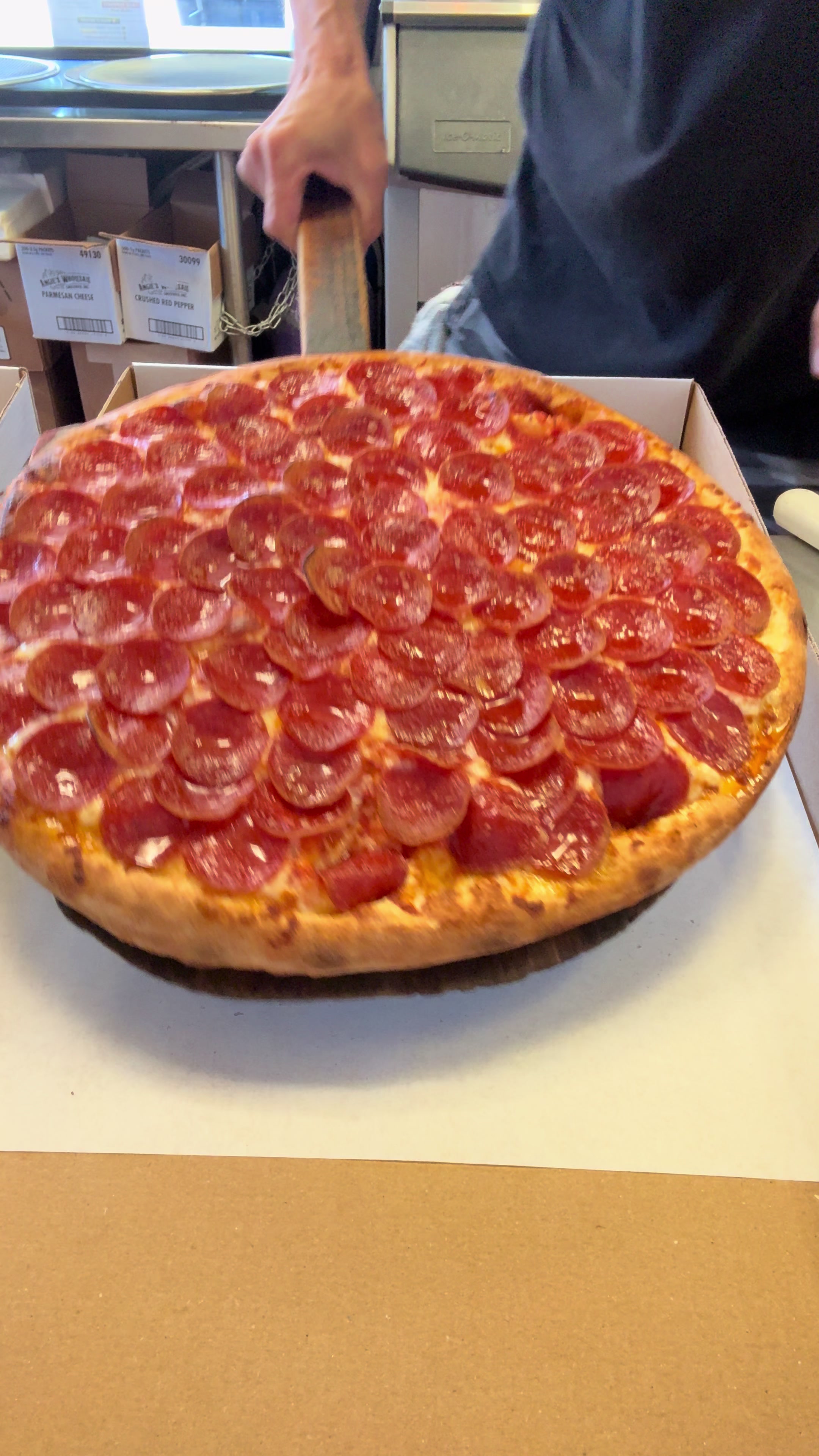 Friday starts now.  Come see why we’re the go-to pizza in town.

Serving pizza lovers across Norwalk