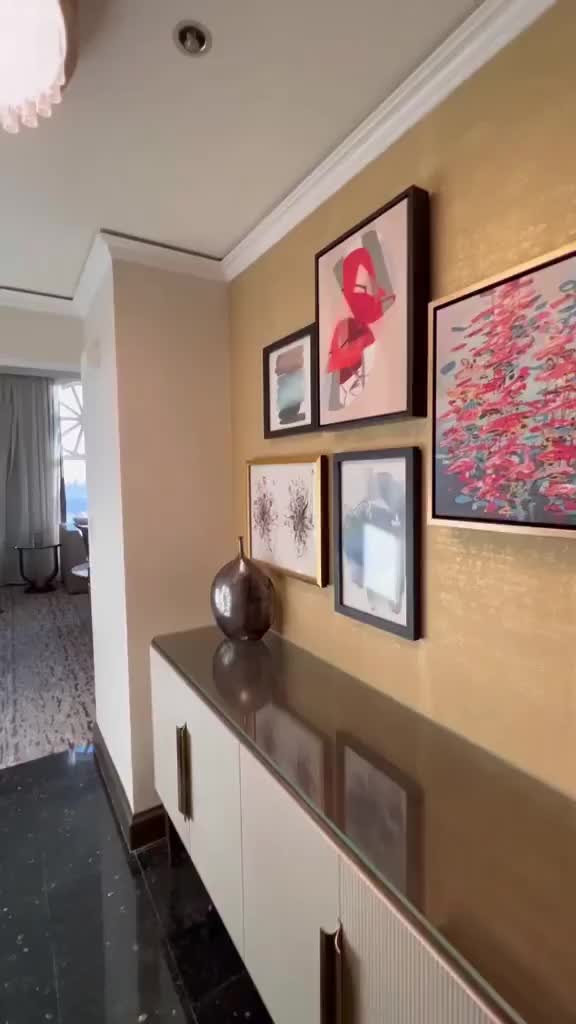 Such a beautiful  executive king suite at Palace Station in Las Vegas 😍  Perfect for relaxing getaw