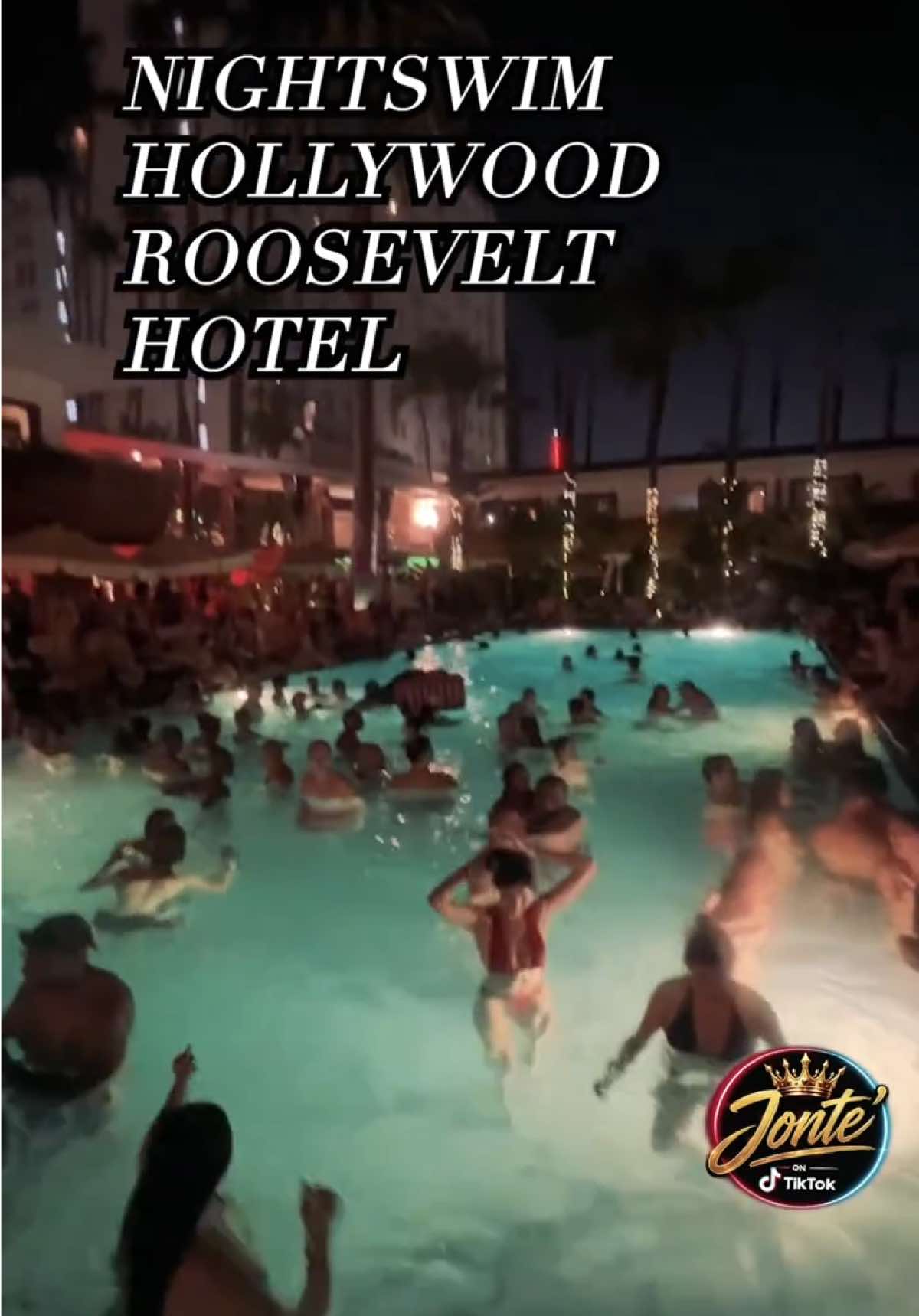 Night swims just hit different at the Hollywood Roosevelt.

#HollywoodRoosevelt #NightSwim #Hollywoo