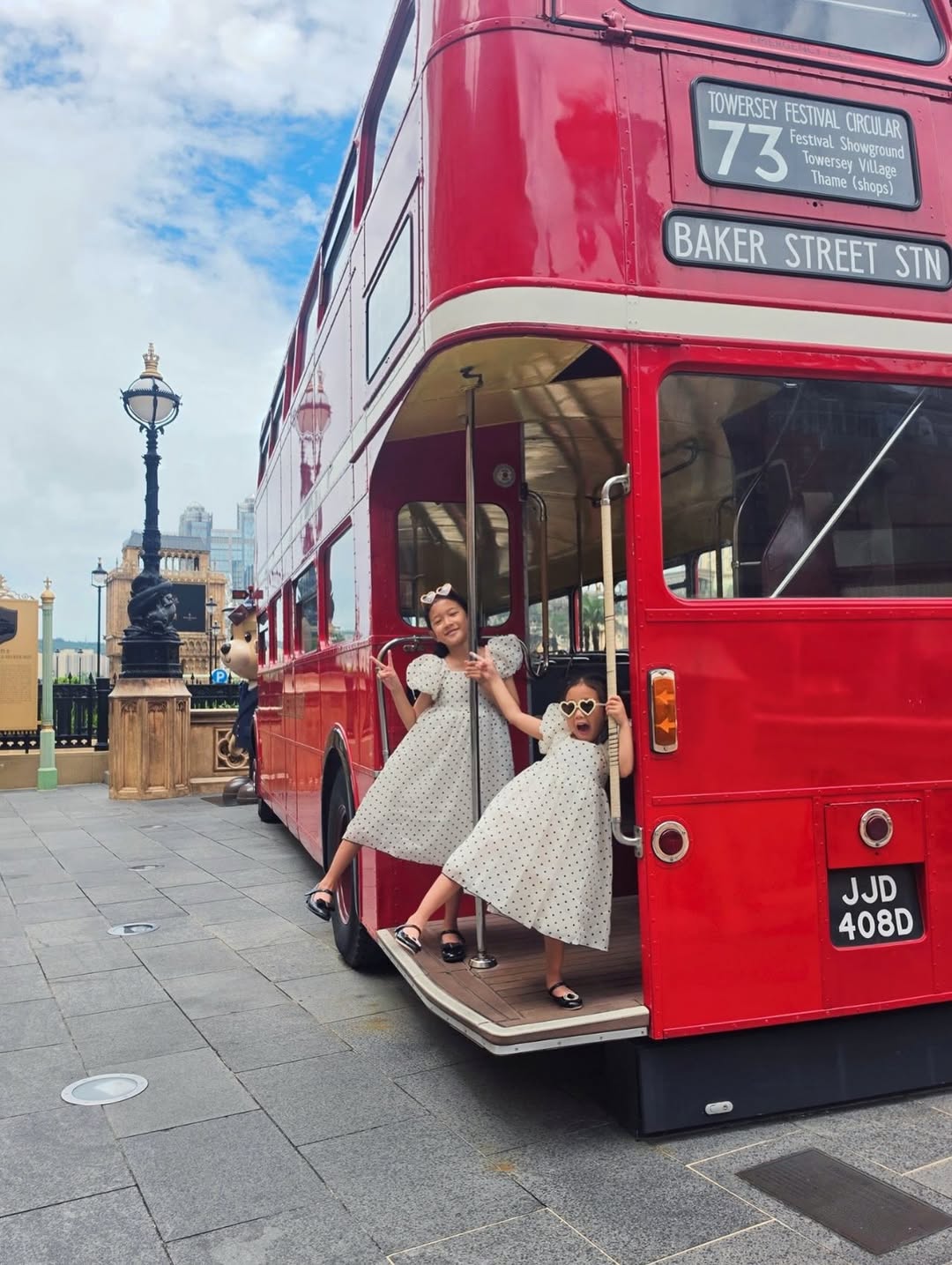 5 menit sebelum Bocil's mode rewel: ON 😅
Jangan digeser ☺️
.
.
#latepost #thelondoner