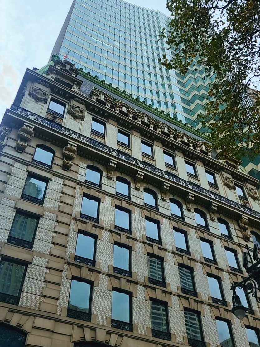 #newyork #midtown #manhattan #bryantpark #parkterracehotel #nyc #nyc
