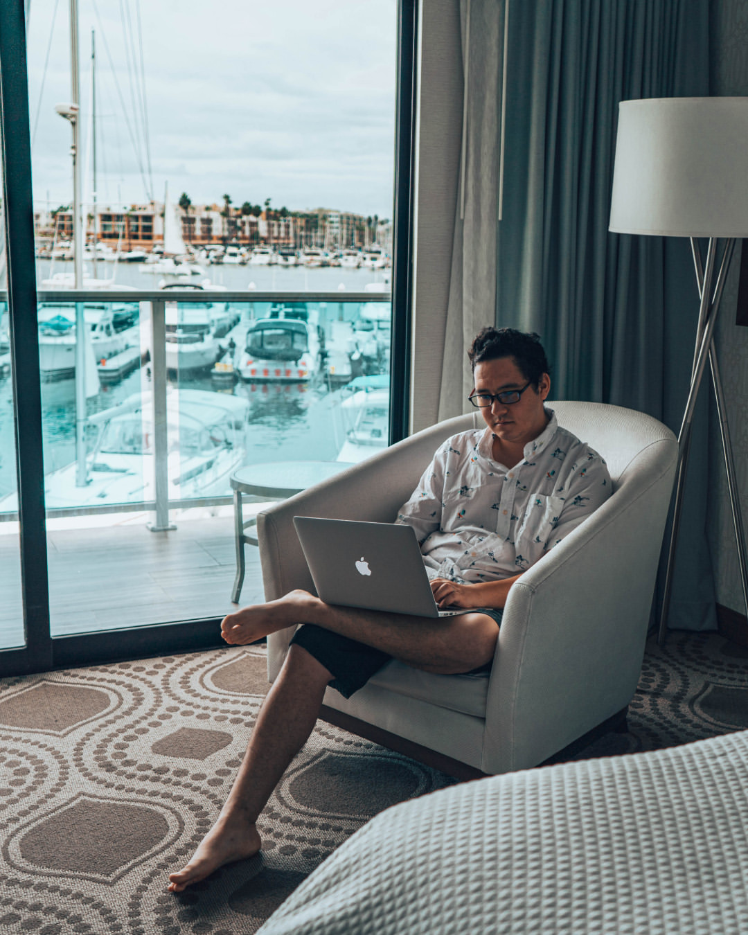 WFH, but with a view that quietly resets your mindset between tasks.

📷: @chereneo

#hotelgram #aho