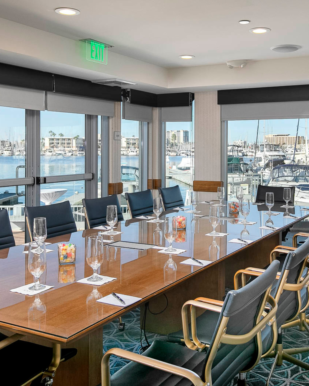 Views. Space. Possibility.

At the Marina del Rey Hotel, over 10,000+ sq. ft. of flexible indoor and