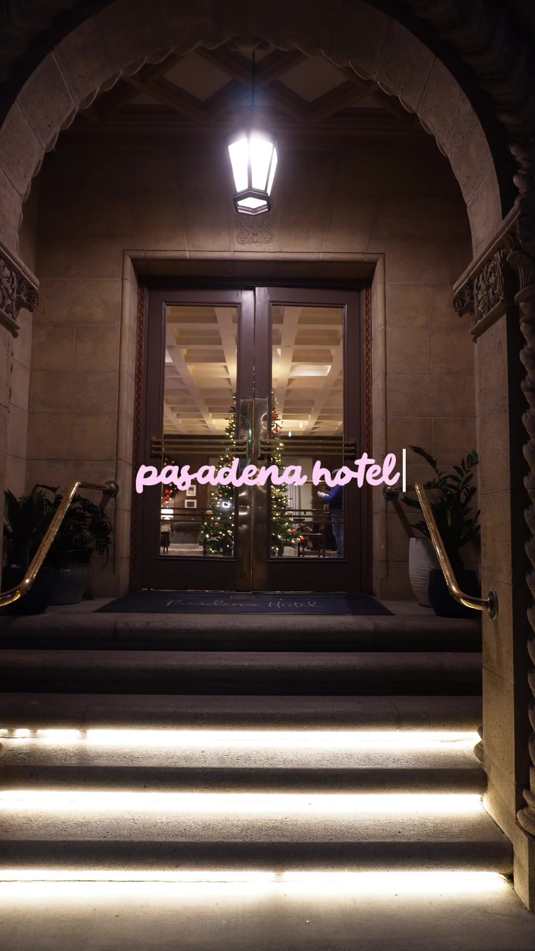 Checking in at Pasadena Hotel 🤩 
This hotel is so cute & very cozy stay. It’s also surrounded by so