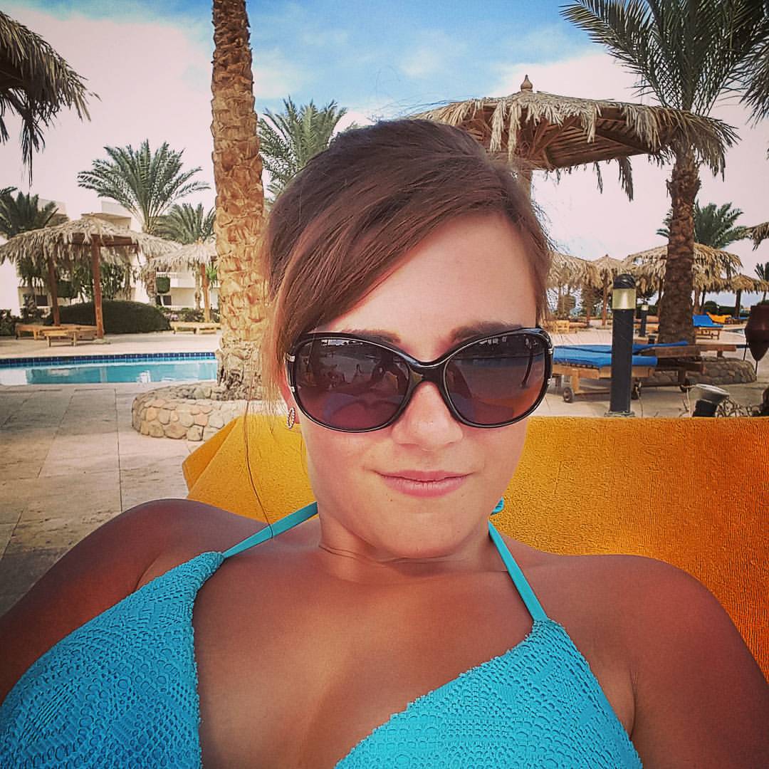 #nyderferien#hurghada#hiltonlongbeachhotel#selfi#dejligtvarmt#koldtiDK#poolen