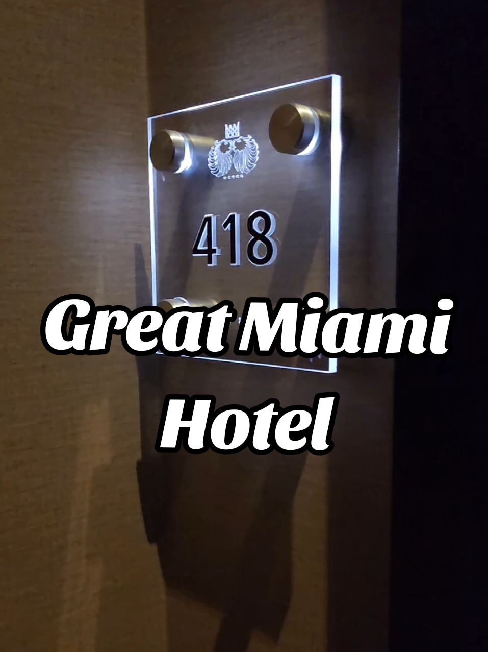 Need a Miami getaway spot? EB Hotel Miami Airport has you covered. It's perfect for a girls trip, qu