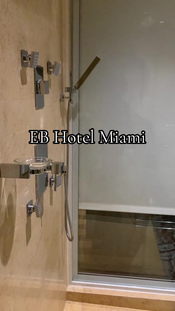 Checking into EB Hotel Miami like ✨✈️
Where the vibes are luxe, the beds feel like clouds, and the a