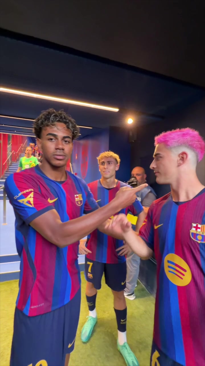 The behind-the-scenes you needed 🤣 #fcbarcelona #barçaontiktok