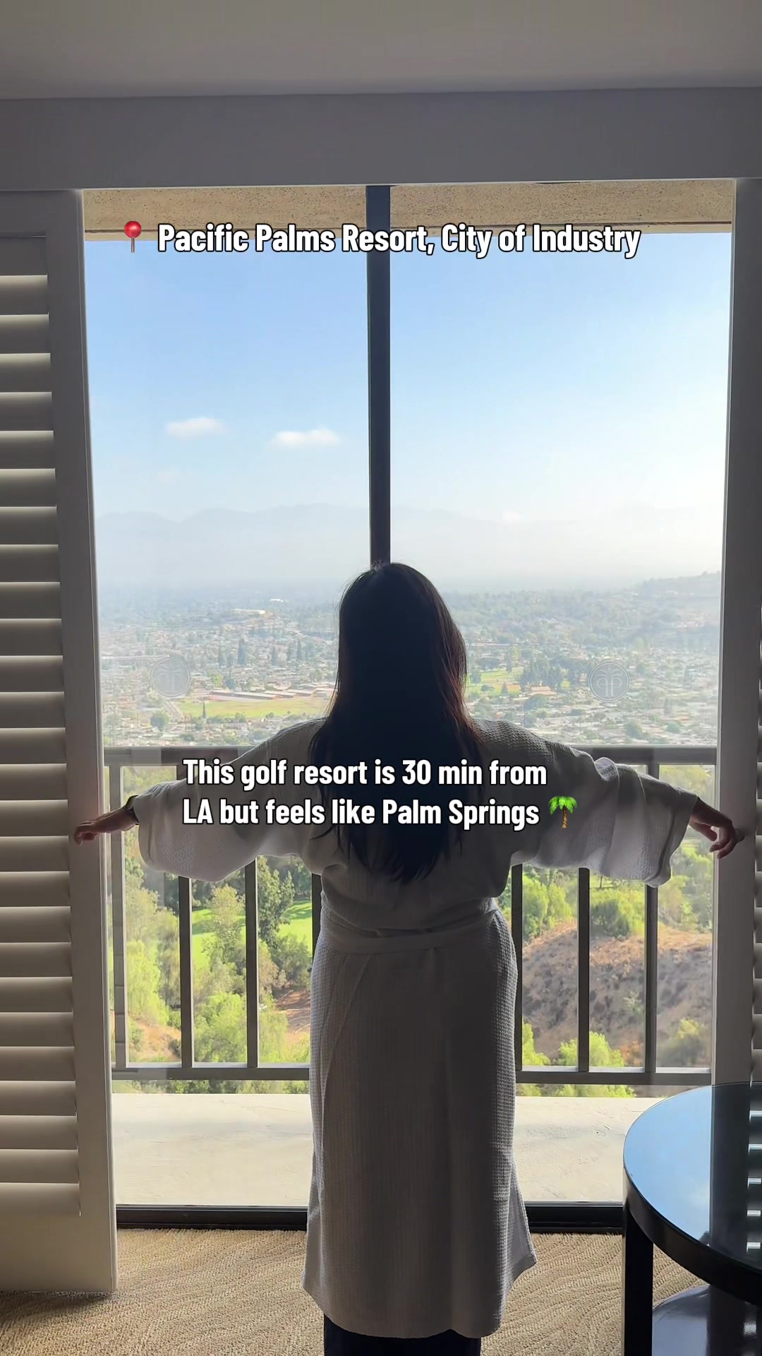 A resort that is  30 minutes from LA and it feels like you’re in Palm Springs 🌴 
You get the best v