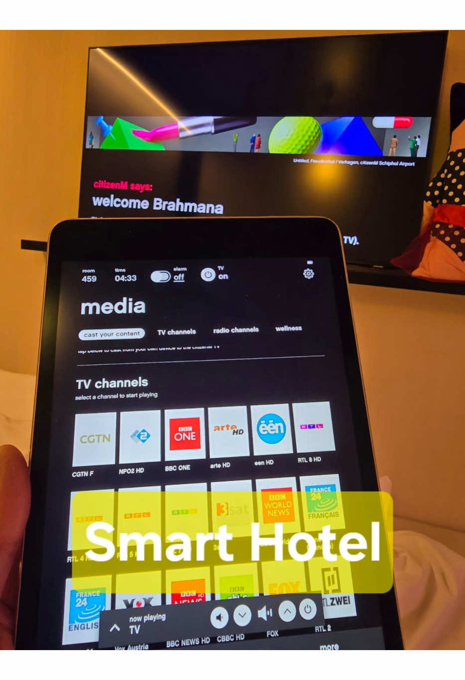 Smart hotel at citizen-M schiphol - amsterdam - netherlands. Semua pengaturan melalui pad. #citizenm