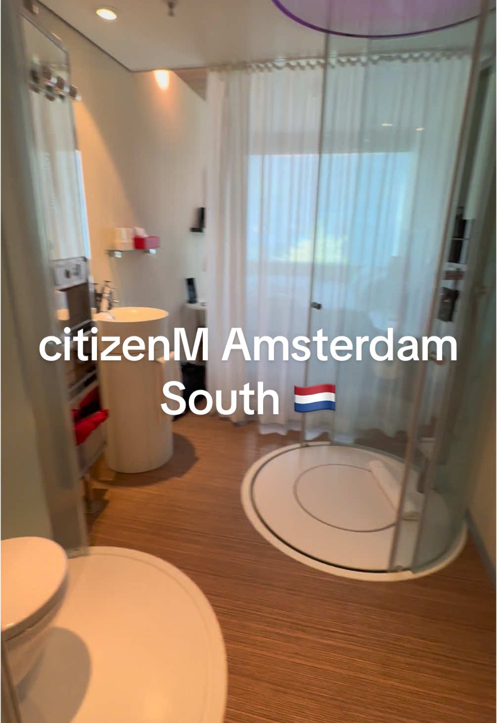 the perfect hotel for a solo trip. citizenM Amsterdam South 🇳🇱       #solotravel #hotel #amsterdam