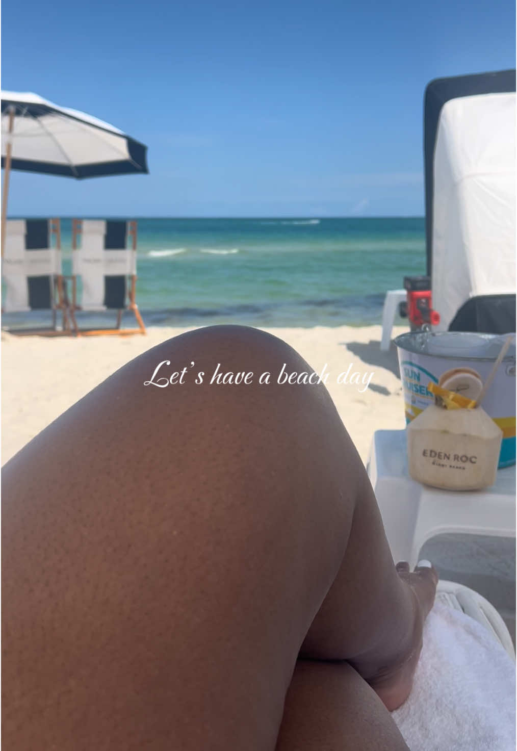 Successful last minute beach day brought to you by @ResortPass .. we had a great time catching sun. 