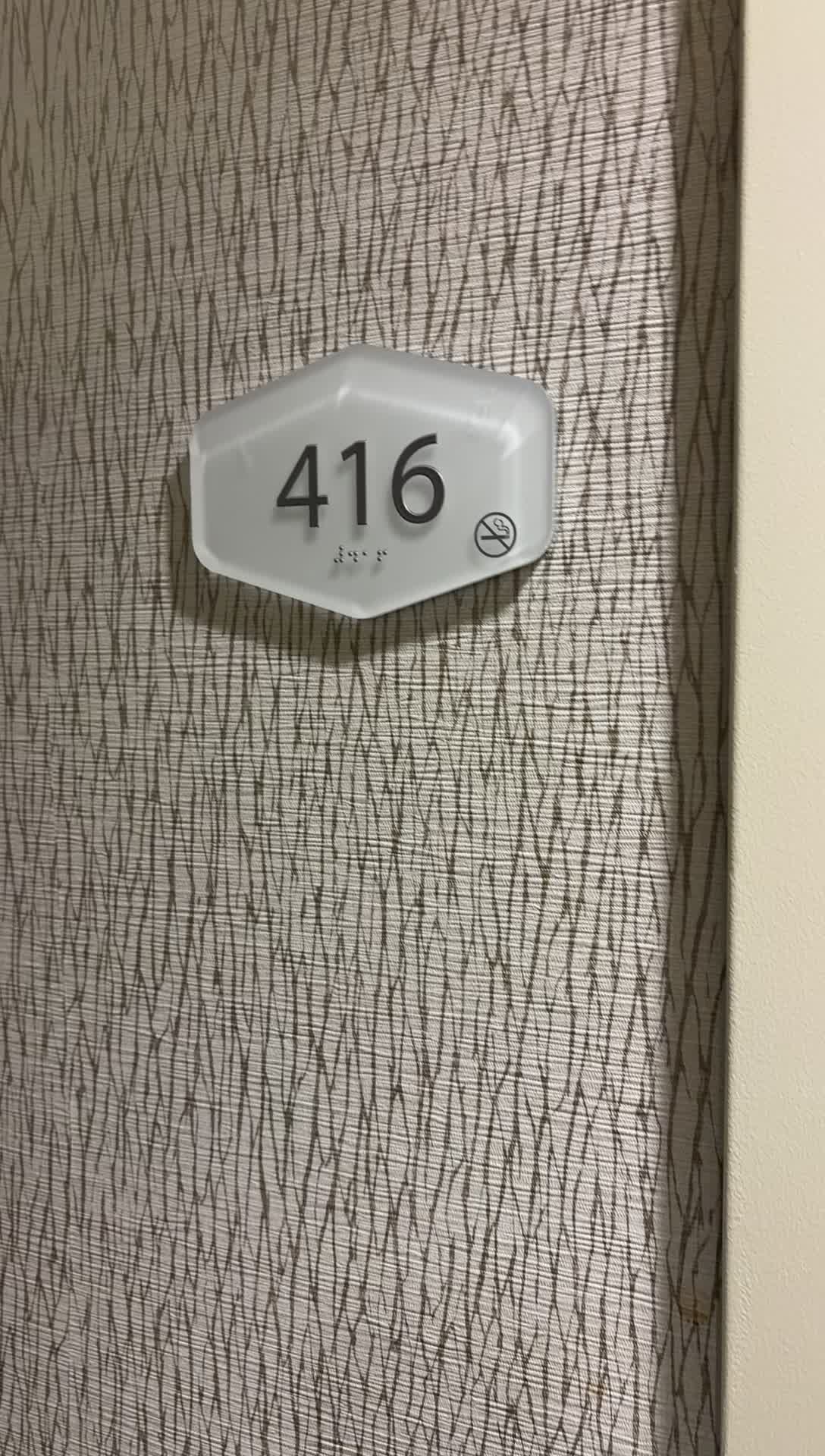 @hilton @HamptonInn @HamptonInn&Suites Phoenix Tempe hotel was worse than a Motel 6.  Highly recomme