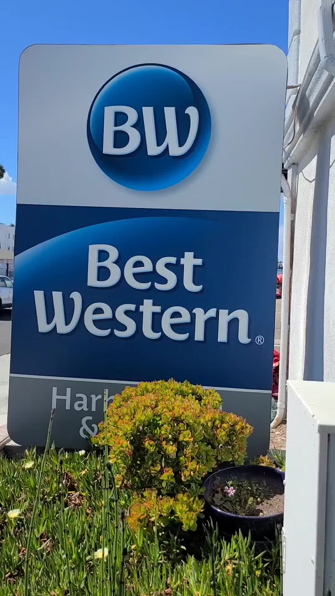 #tiktokgotraveling  #trip .com #bestwesternhotel  budget friendly,  comfortable,  steps away from th