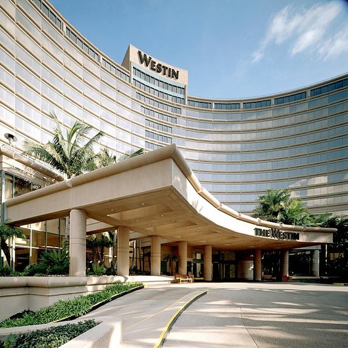 Have you booked your stay for the 2024 Western Pool and Spa show? 🤔🏨🧖‍♂️ Only 20 rooms left avail